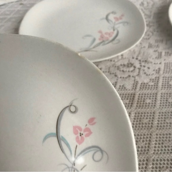 Kokura Ware Ironstone Plates Set of Four - Picture 8 of 10